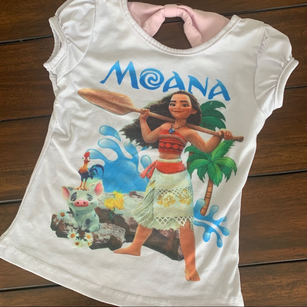 🌟5️⃣for💲25🌟 Disney Moana short sleeve top 3T